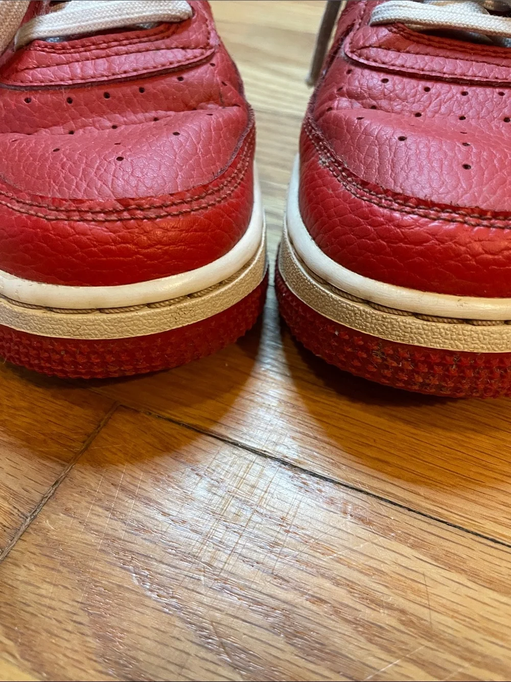 Nike Air Force 1 LV8 1 'Mystic Red Black' size 7Y